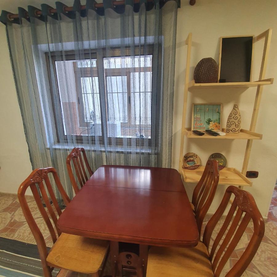 Central Home Away From Home Shkodra Exterior foto