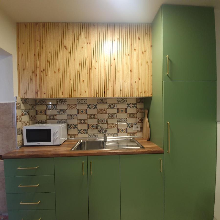 Central Home Away From Home Shkodra Exterior foto
